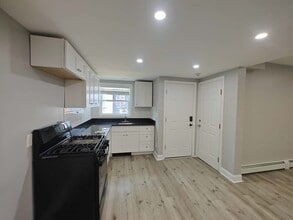 28 Vine St in Haverhill, MA - Building Photo - Building Photo