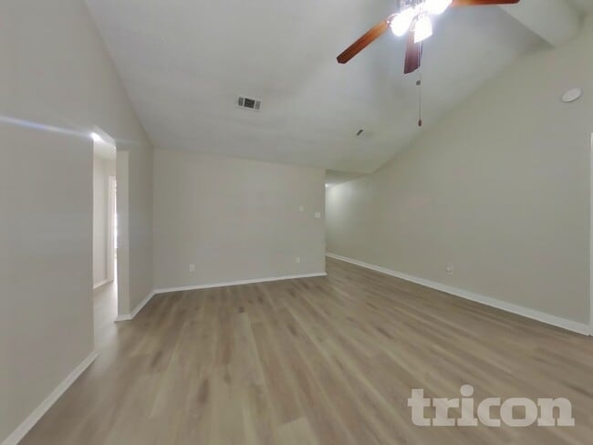 4511 Burkegate Dr in Spring, TX - Building Photo - Building Photo