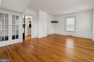 12 Station Rd in Cranbury, NJ - Building Photo - Building Photo