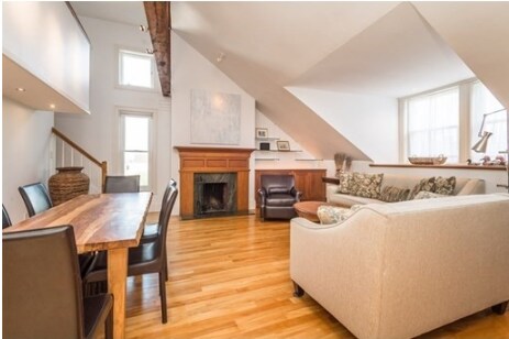 44 Mount Vernon St in Boston, MA - Building Photo - Building Photo