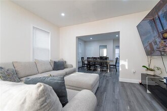 49 Hollis St in Providence, RI - Foto de edificio - Building Photo