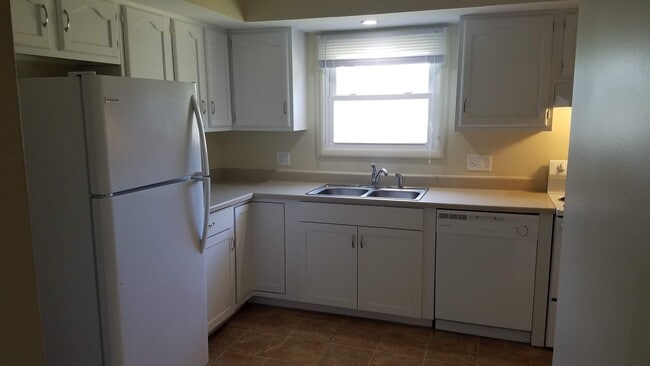 543 E School St in Kent, OH - Building Photo - Building Photo