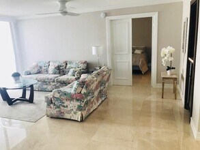 1010 S Ocean Blvd, Unit 911 in Pompano Beach, FL - Foto de edificio - Building Photo