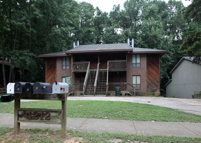 4212 Greencastle Ct in Raleigh, NC - Foto de edificio - Building Photo