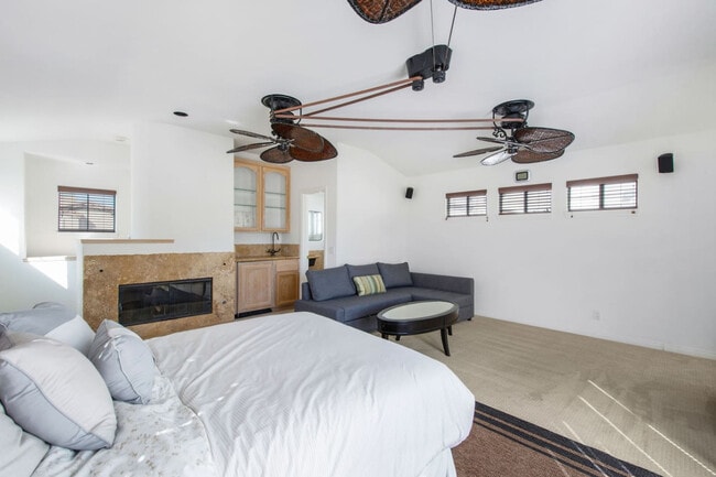 603 10th St in Huntington Beach, CA - Building Photo - Building Photo