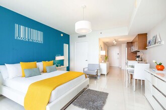 485 Brickell Ave in Miami, FL - Building Photo - Building Photo