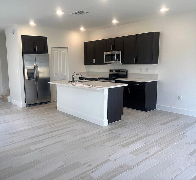 23275 SW 111th Ave Rentals in Princeton, FL