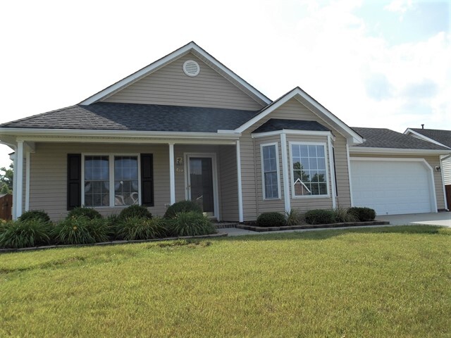 433 Stoney Run Dr in McLeansville, NC - Building Photo