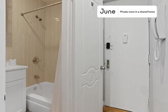Room in Shared 3 bed/1 bath home, Unit C in New York, NY - Building Photo - Building Photo