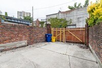 645 Stirling St photo'