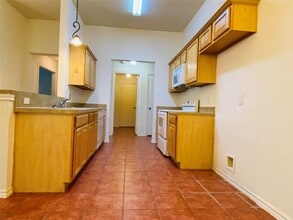 5747 Wandering Creek Dr in Richmond, TX - Building Photo - Building Photo