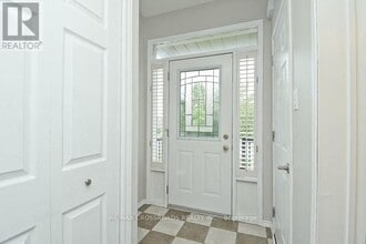 25 Fry Crescent in Bowmanville, ON - Building Photo - Building Photo