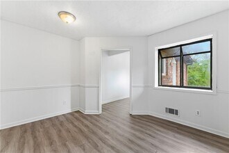 2130 Fieldstone View Ct SE in Conyers, GA - Building Photo - Building Photo