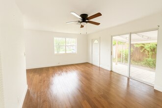 6270 Sunrise Blvd in Sunrise, FL - Building Photo - Building Photo