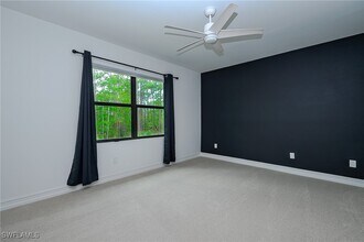 7320 Rockefeller Dr in Naples, FL - Building Photo - Building Photo