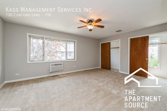 798 Concord Ln, Unit 208 in Barrington, IL - Building Photo - Building Photo