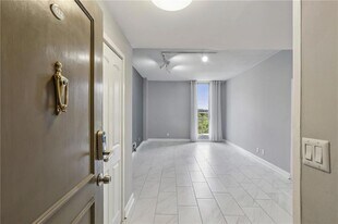 3060 Pharr Ct N Northwest, Unit 612 in Atlanta, GA - Building Photo