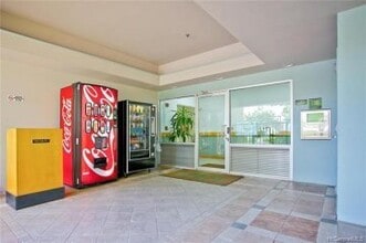 1448 Young St, Unit 1608 in Honolulu, HI - Building Photo - Building Photo