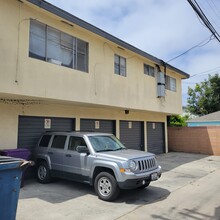 2449 E 5th St in Long Beach, CA - Building Photo - Building Photo