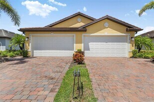 21008 Fetterbush Pl in Venice, FL - Building Photo