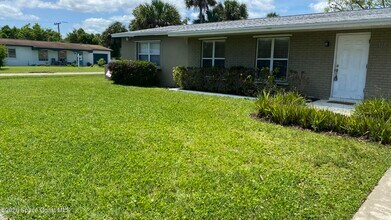 2125 Emerald Ct in Merritt Island, FL - Building Photo - Building Photo
