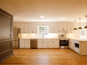 95 Simpson Dr NE in Kennesaw, GA - Building Photo - Building Photo