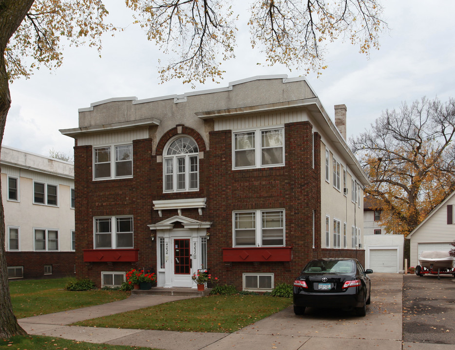 4232-4234 Pillsbury Ave S in Minneapolis, MN - Building Photo