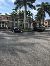 6475 Emerald Dunes Dr in West Palm Beach, FL - Building Photo - Building Photo