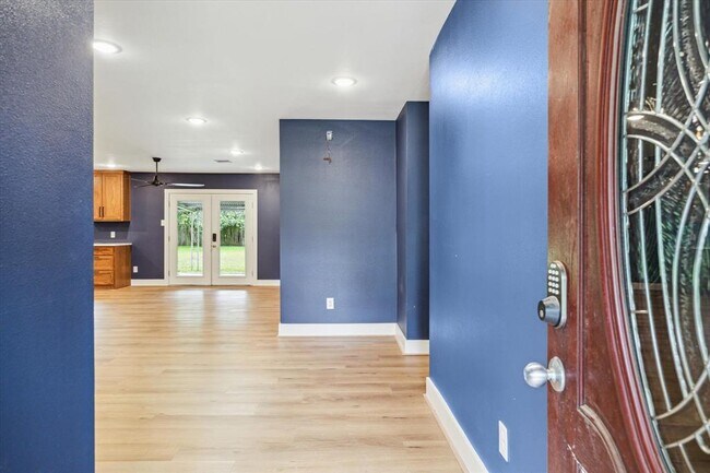1627 Crestdale Dr in Houston, TX - Building Photo - Building Photo