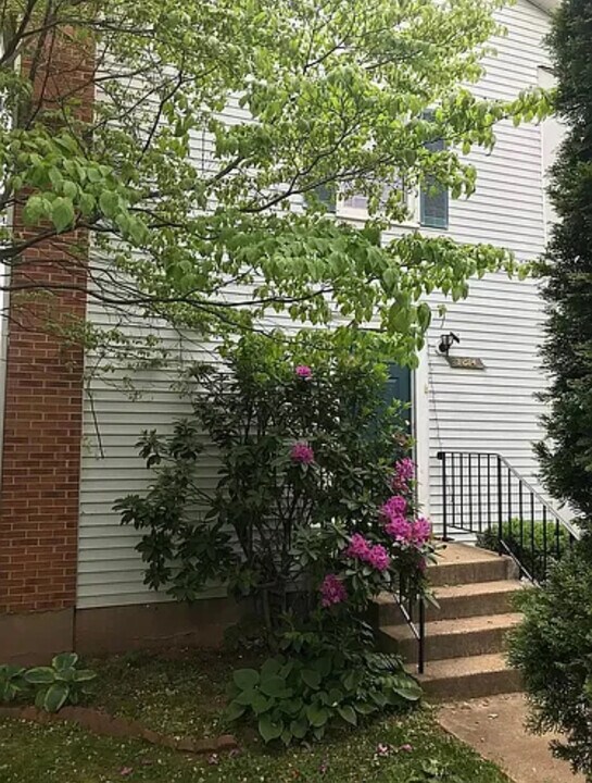 3034 Hickory Grove Ct in Fairfax, VA - Building Photo