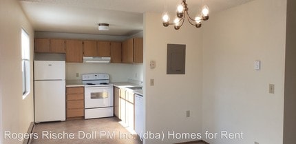 690 NW Atalanta Way-Unit -Unit I202 in Oak Harbor, WA - Building Photo - Building Photo