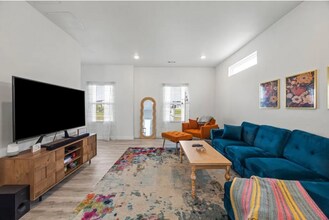 1061 Kentucky Ave in Bentonville, AR - Building Photo - Building Photo