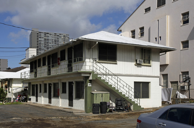 1750 Young St in Honolulu, HI - Building Photo - Building Photo