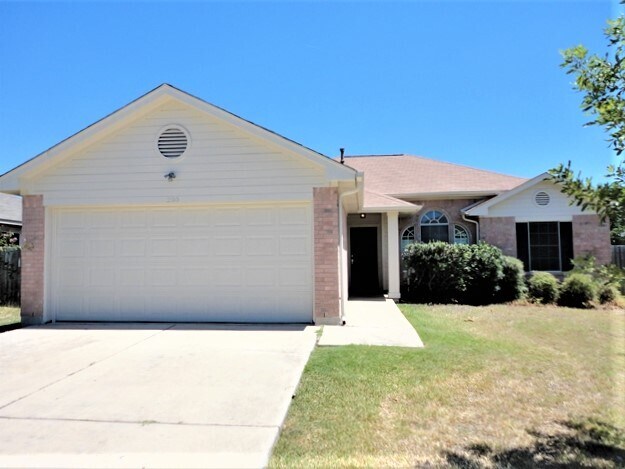 200 Bailey Loop in Kyle, TX - Foto de edificio