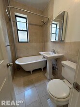 207-209 West 11th Street in New York, NY - Building Photo - Building Photo