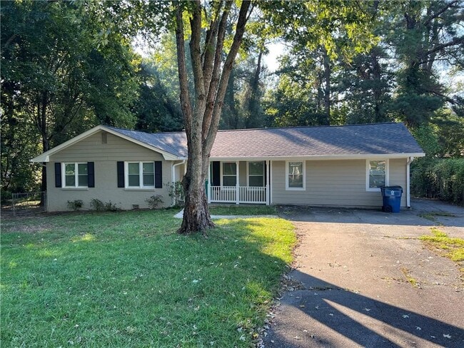 property at 420 Lockridge Ln