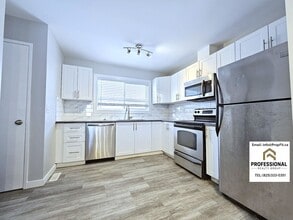 4308 70 St NW in Edmonton, AB - Building Photo - Building Photo