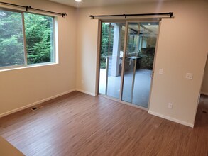 10732 SE 187th Pl in Renton, WA - Building Photo - Building Photo