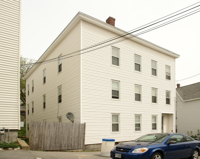 33 Schuyler St in Manchester, NH - Building Photo - Building Photo