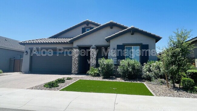 property at 2995 W Lynx Dr