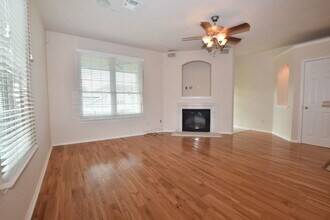 1900 Scofield Ridge Pkwy in Austin, TX - Building Photo - Building Photo