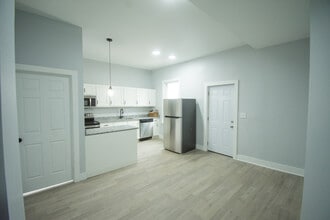 3655 Besuden Ct in Cincinnati, OH - Foto de edificio - Building Photo