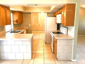 1132 Capricorn Blvd in Punta Gorda, FL - Building Photo - Building Photo