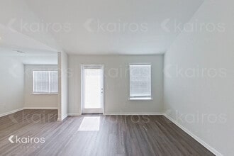 203 Redwood Ct in Springfield, GA - Foto de edificio - Building Photo