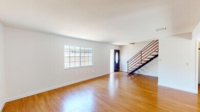 284 16th Pl in Costa Mesa, CA - Building Photo - Building Photo