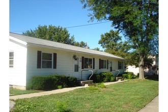 Cromwell Apartments in Akron, OH - Building Photo - Building Photo