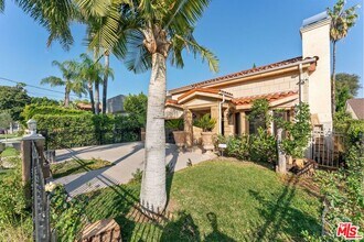 15123 Greenleaf St in Los Angeles, CA - Building Photo - Building Photo