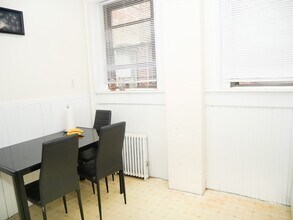 1614 Beacon St, Unit 10 in Brookline, MA - Building Photo - Building Photo