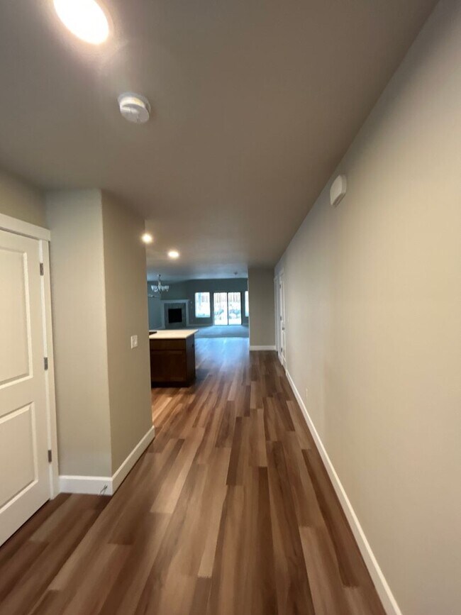 2534 SW Newberry Loop in Redmond, OR - Building Photo - Building Photo