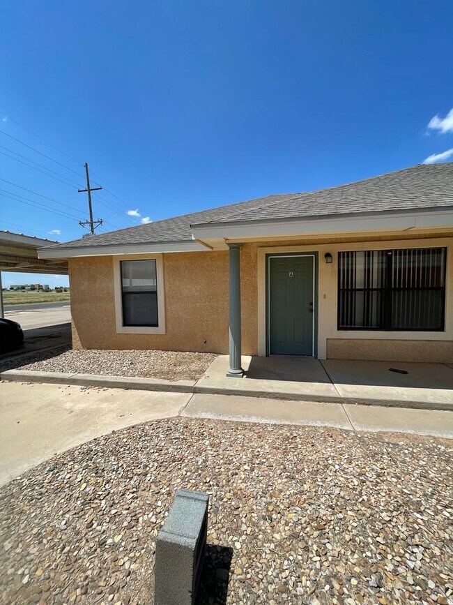 1717 M.L.K. Jr Blvd-Unit -Unit A in Clovis, NM - Building Photo - Building Photo
